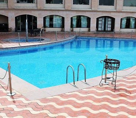 Hotel Ark Continental Rudrapur Exterior photo